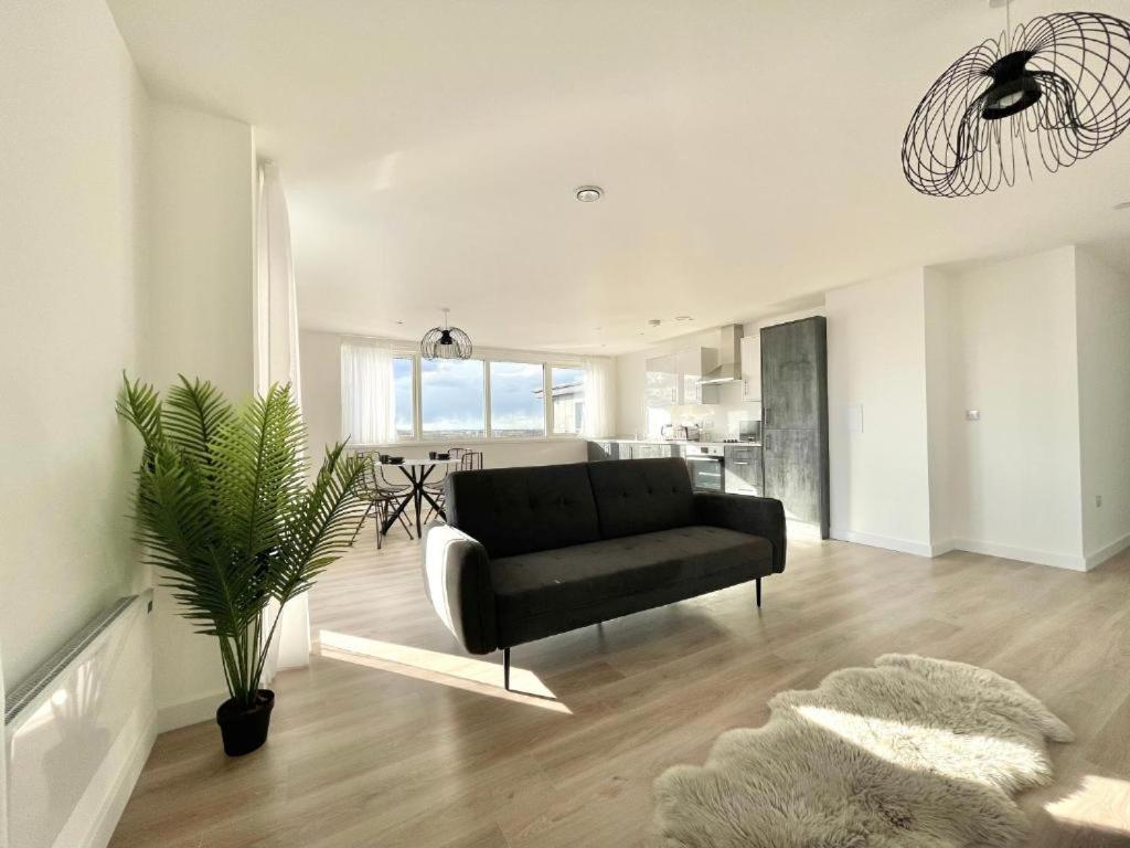 Bayard Plaza Penthouse Apartments ปีเตอร์โบโรห์ ภายนอก รูปภาพ
