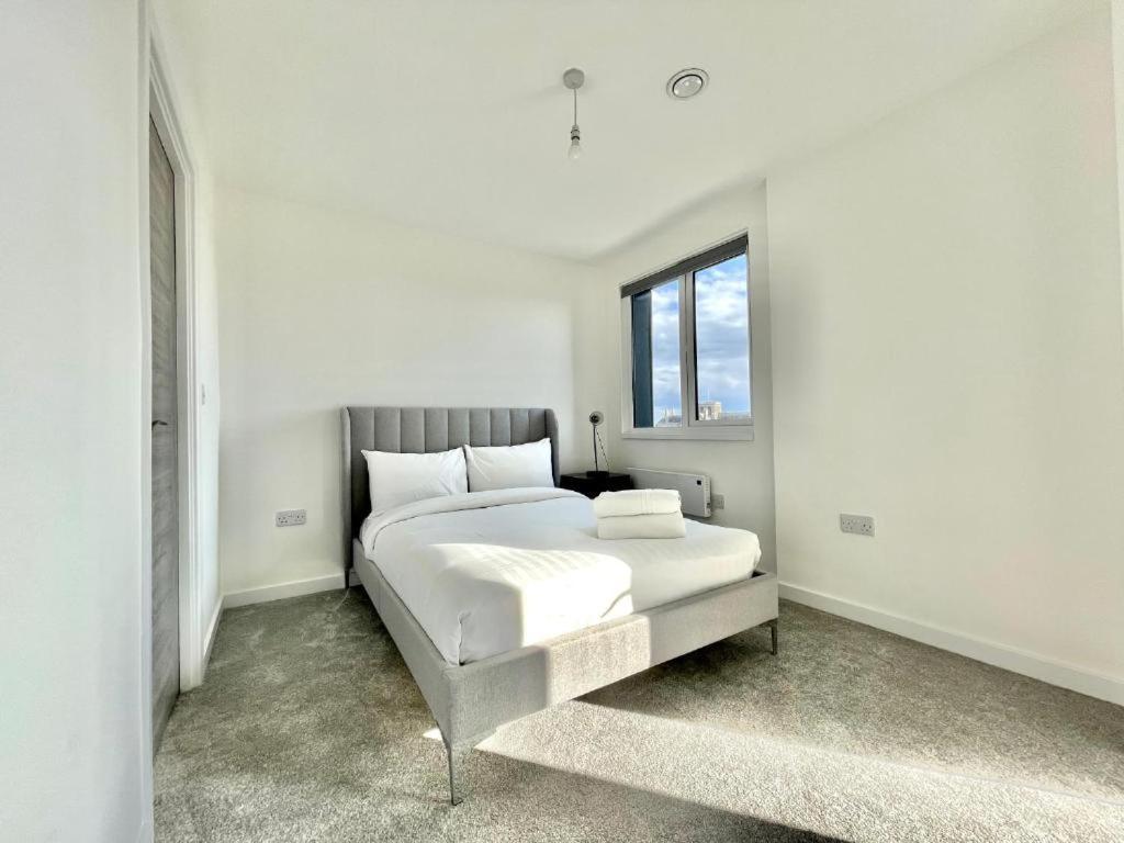 Bayard Plaza Penthouse Apartments ปีเตอร์โบโรห์ ภายนอก รูปภาพ
